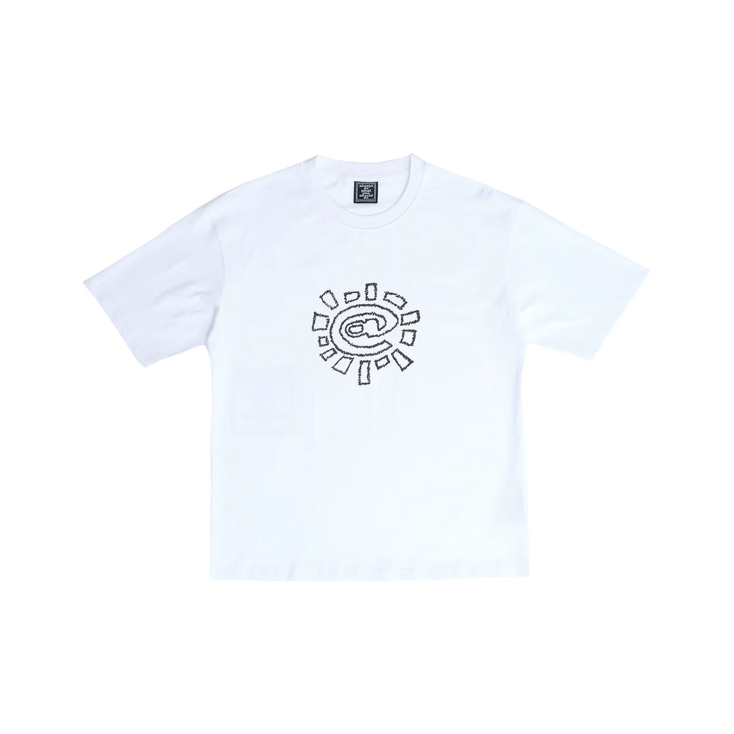 sketchy @sun tee -wht