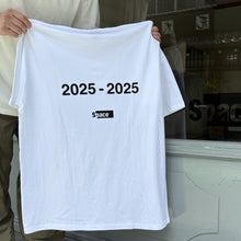 画像をギャラリービューアに読み込む, 2025 Tee

