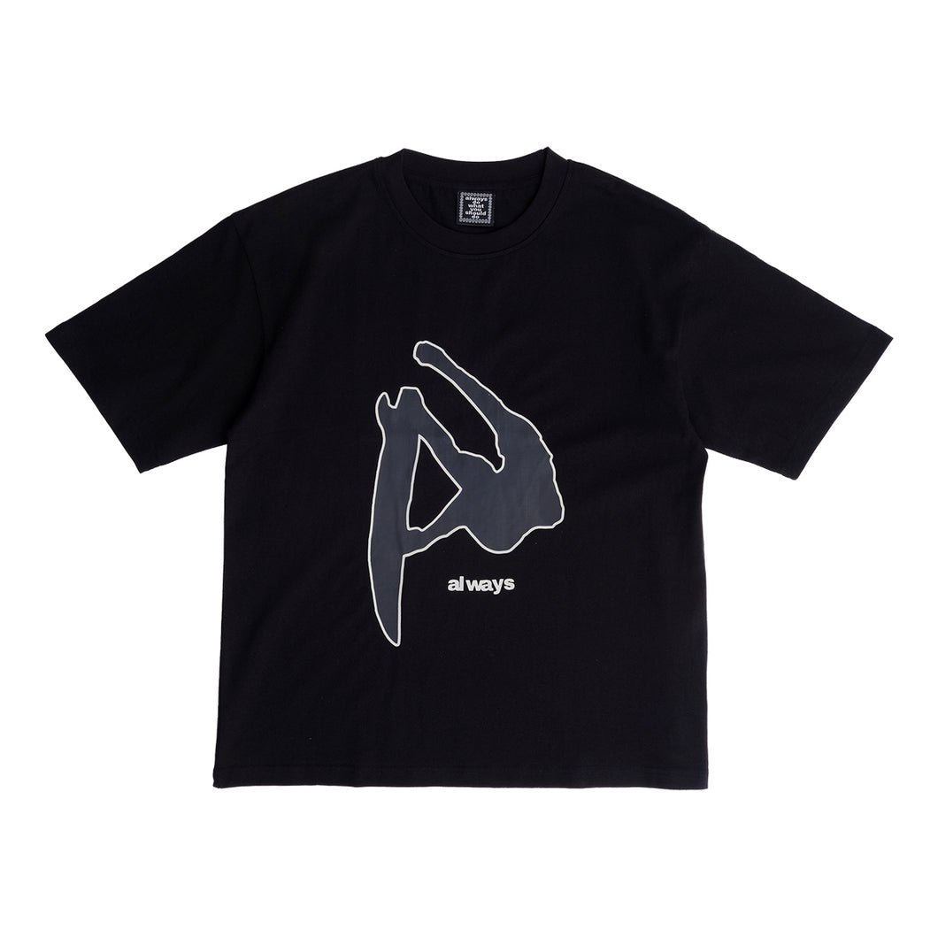 fanning tshirt - black